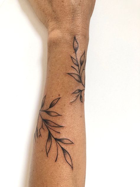 Leaf Around Wrist Tattoo, Leaf Forearm Tattoos For Women, Leaves On Leg Tattoo, Leaf Wrist Tattoos For Women, Wrap Leaf Tattoo, Leaves Tattoo Wrist, Wrist Leaf Tattoo, Arm Leaf Tattoo, Wrap Around Leaf Tattoo