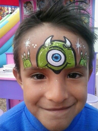 Monster university Alien Face Paint, Disney Face Painting, Monster Face Painting, Animal Face Paintings, Face Painting Tips, Face Painting For Boys, Alien Makeup, Mike From Monsters Inc, Face Painting Easy