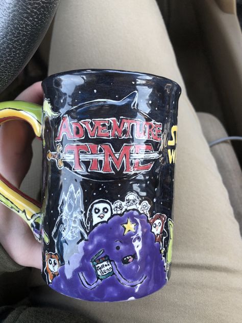 Adventure Time Pottery Painting, Adventure Time Pottery, Adventure Time Mug, Cat Core, Star Wars Mug, Anne Movie, Ceramic Cafe, Sculpture Art Clay, Pretty Mugs