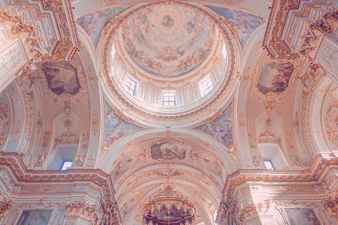 Rococo Aesthetic Wallpaper Laptop, Pink Cathedral Aesthetic, Rococo Wallpaper Desktop, Royalcore Background, Beautiful Wallpapers Backgrounds For Pc, Castle Wallpaper Desktop, Royal Wallpaper Aesthetic, Architecture Wallpaper Desktop, Light Academia Interior