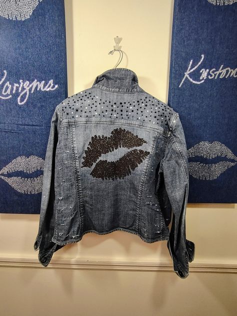 This is a One-of-a-Kind upcycled Denim Kustoms Jacket. Featuring a beautiful Black Glitter Kiss 💋 This will be fantastic with your  wardrobe 😘 For more information please email karizma3000@gmail.com Bedazzled Jacket Diy, Custom Jean Jacket Ideas, Bedazzled Jacket, Wearable Crafts, Embellished Jackets, Jean Jacket Diy, Jean Ideas, Bedazzled Jeans, Jeans Crafts