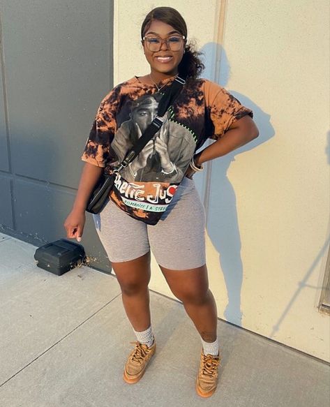 Cute Slouchy Outfits, Plus Size Luxury Style, Tomboy Style Outfits Plus Size, Spring Baddie Outfits Plus Size, Cute Outfits For Plus Size Women, Plus Size Baddie Outfits Casual, Plus Size Summer Outfits Black Women, Spring Plus Size Outfits, Plus Size Biker Shorts Outfit