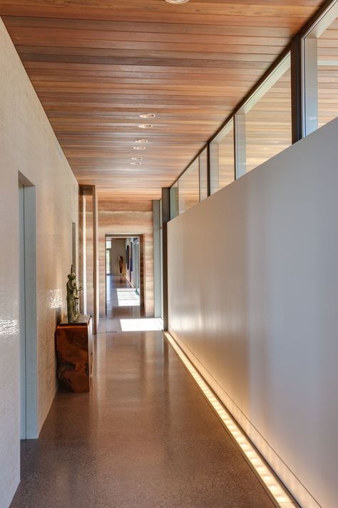 New Mexico Landscape, Mexico Landscape, Rammed Earth Homes, Corridor Design, Clerestory Windows, Rammed Earth, Earth Homes, 아파트 인테리어, Santa Fe New Mexico