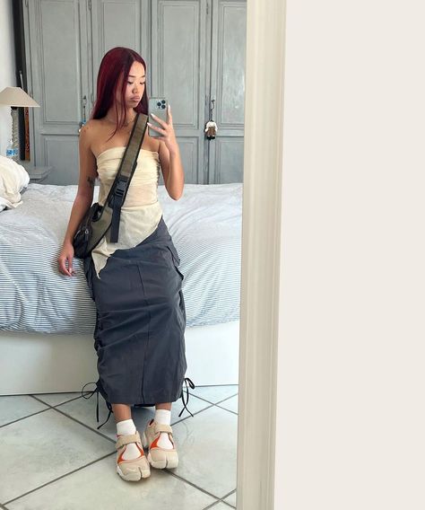 megan (@megantrong) | Instagram Cargo Skirt Maxi, Long Cargo Skirt Outfit, Grey Maxi Skirt Outfit, Gray Skirt Outfit, Subversive Fashion, Long Grey Skirt, Cargo Skirt Outfit, Maxi Skirt Fall, Sick Clothes