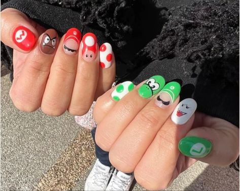 Simpson Nails Acrylic, Mario Nail Art Designs, Mario Kart Nail Art, Yoshi Nails Art, Princess Peach Nail Design, Sea Life Nail Art, Super Mario Nails Art, Mario Inspired Nails, Yoshi Nail Art