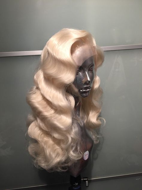 Fingerwave Long Wig (more information, more gold) Bob Lace Front Wigs, Mannequin Head, Human Virgin Hair, Long Blonde, Lace Hair, Long Blonde Hair, Blonde Wig, Long Wigs, Makati