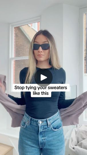 5.3K views · 1.2K reactions | Cleaner way to tie a sweater 🤍 

#fashionhacks #styletips #fashiontips #outfitinspo #styleinspo #fashiongram #outfitinspo #ootd #fashioninsta 
#foryou #foryoupage #stylehacks #sweaterweather #winterfashion | STYLEXFOX | stylexfox · Original audio Sweatshirt Tied Around Shoulders Outfit, Sweatshirt Tied Around Shoulders, How To Tie A Sweater Around Shoulders, Sweater Hacks, Tie Sweater, Mode Tips, Oversized Top, Scarf Tying, Fashion Hacks Clothes