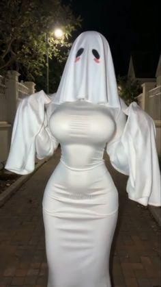 Hot Ghost Costume, Woman Ghost, Ghost Woman, Ghost Cosplay, Ahri Wallpaper, Try Not To Laugh Challenge, Cosplay Art, Risky Pictures, Ghost Girl