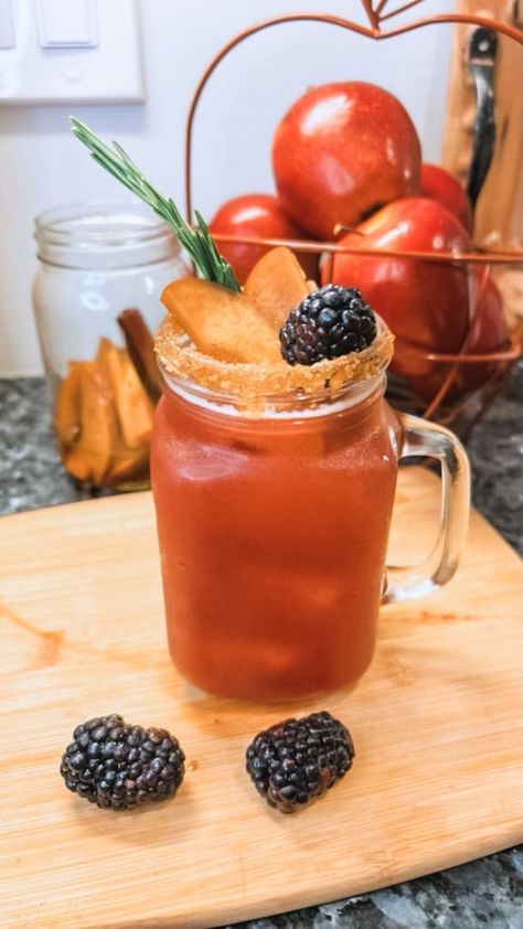 Cinnamon Apple Blackberry Margarita Margarita Mix Recipe, Apple Margarita, Infused Tequila, Popular Cocktail Recipes, Blackberry Margarita, Most Popular Cocktails, Popular Cocktails, Apple Spice, Margarita Mix