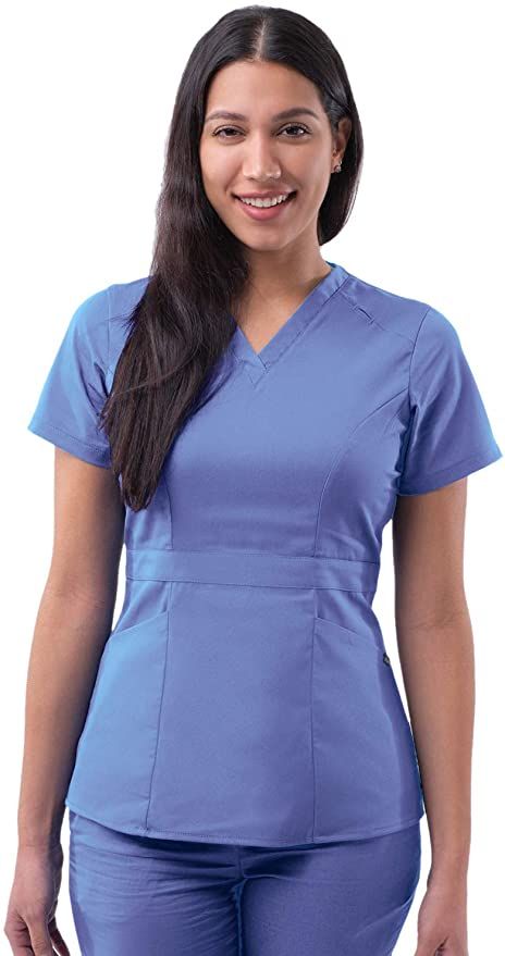 Stylish Scrubs For Women Plus Size, Fitted Scrubs For Women, Scrub Suits Design For Women, Scrubs Uniform Fashion, Scrub Suit Design, Scrubs Uniform Cute, Nurse Fashion Scrubs, Nurse Outfit Scrubs, Medical Scrubs Fashion