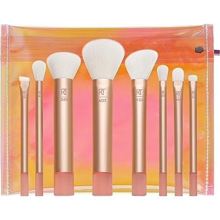 Real Techniques Setting Brush, Real Techniques Brushes, Travel Makeup Brushes, How To Apply Concealer, Makeup Brush Kit, The Wanderer, Blush Contour, Face Makeup Brush, Real Techniques