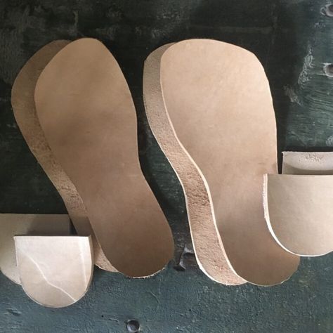 HOW TO MAKE A PAIR OF LEATHER SANDALS - Zoe Greenhalf Diy Leather Sandals Pattern, How To Make Sandals, Diy Leather Shoes, Handmade Leather Shoes Pattern, Sandal Diy, Diy Leather Sandals, Handmade Shoes Pattern, Homemade Shoes, Make Your Own Shoes