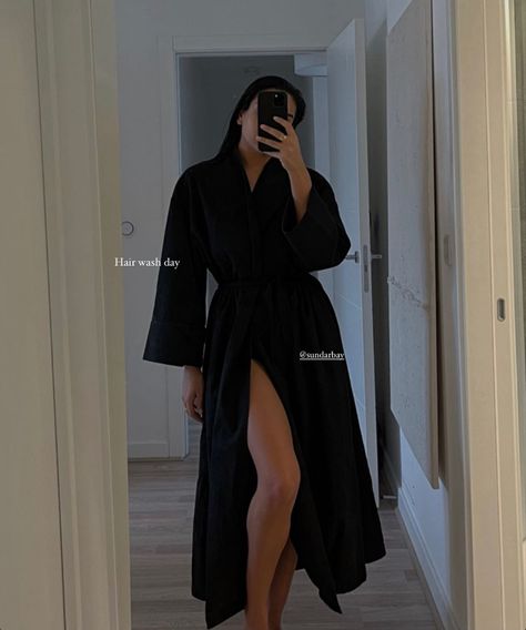 Cashmere Lounge Set, Gown Aesthetic, Black Silk Robe, Black Sleepwear, Satin Pjs, Luxury Girl, Dark Feminine Aesthetic, Night Dress For Women, Feminine Aesthetic