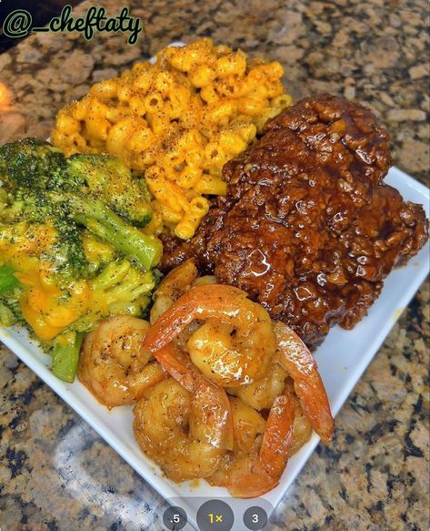 Meal Ideas For Dinner Black People, Soul Food Aethstetic, Party Food Black People, Meal Ideas Black People, Food Cravings Dinner, Black People Meals, Food Black People, Dinner Ideas Black People, Black People Food Recipes