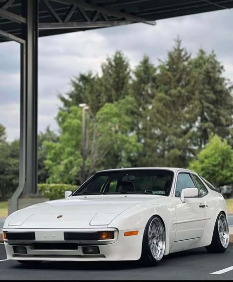 Porsche 944 Custom, Porche Vintage, 944 Porsche, Blacked Out Cars, Porsche 924s, Vw Mk1, Automobile Engineering, Porsche 924, Porsche Motorsport