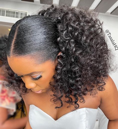 Black Woman Bridal Hair, Wedding Hairstyles Black Women, Messy Bridal Bun, Wedding Hairstyles For Black Women, Afro Wedding Hairstyles, Black Brides Hairstyles, Natural Hair Ponytail, Wedding Ponytail, Cute Wedding Hairstyles