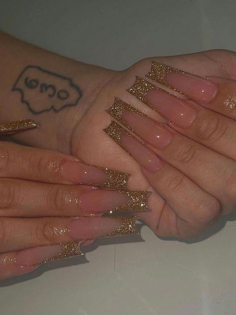 Gold  Collar   Animal,Geometric,Plain Color Nails Embellished   Beauty Tools Gold Nails Prom, Growth Tattoos, Ongles Bling Bling, Brush Techniques, Nails Brush, Glitter French Nails, Meaning Tattoos, Tattoos Butterfly, Tattoos Aesthetic