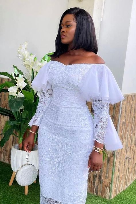 White Lace Dress Styles, Lace Gown Styles For Ladies, Short Lace Gown, Lace Dress Styles Nigerian, Gown Styles For Ladies, Lace Styles For Wedding, Nigerian Lace Dress, White Lace Dress Short, Lace Dress Classy