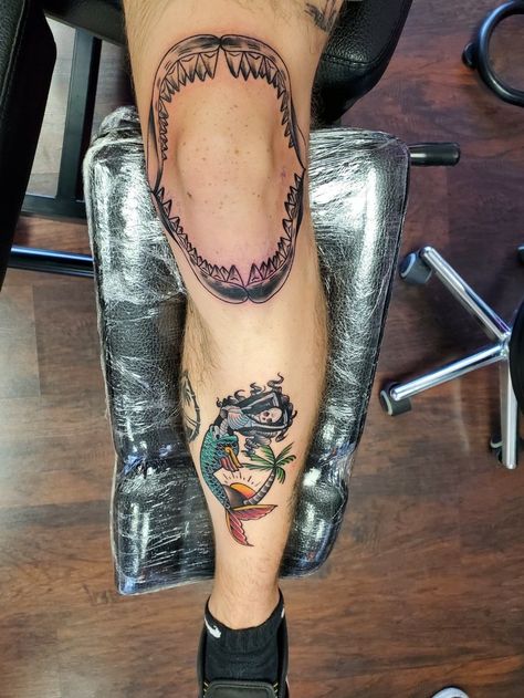 Shark Tooth Tattoo, Hai Tattoo, Mouth Tattoo, Shark Jaw, Tooth Tattoo, Tattoo Catalog, Skeleton Tattoos, 4 Tattoo, Sweet Tattoos