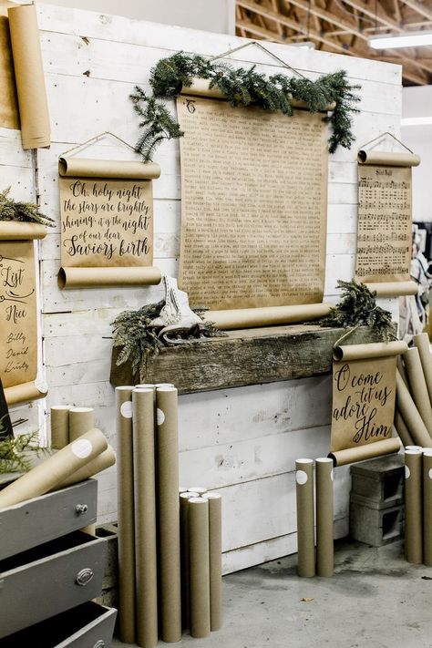 A Day In The Country Vintage Market  https://www.cottonwoodshanty.com/blog/2017/10/19/a-day-in-the-country-vintage-market Vintage Market Booth, Craft Booths, Country Market, Christmas Booth, Stage Designs, Christmas Stage, Old Time Christmas, Market Booth, Christmas Church