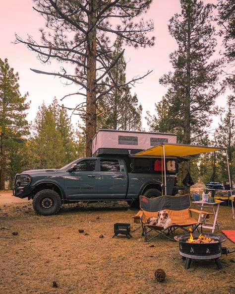 Truck Camper Aesthetic, Massive Bed, Pickup Camping, Overland Build, Wrangler Car, Tacoma Mods, Truck Living, Pop Up Truck Campers, Camper Truck