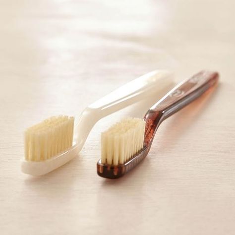 C.O. BIGELOW NATURAL BRISTLE TOOTHBRUSH Cool Toothbrush, Fancy Toothbrush, Aesthetic Toothbrush, Toothbrush Aesthetic, Christmas Presents For Women, Tooth Brush Holder, Elevated Essentials, Cowgirl Bachelorette Parties, Bathroom Appliances