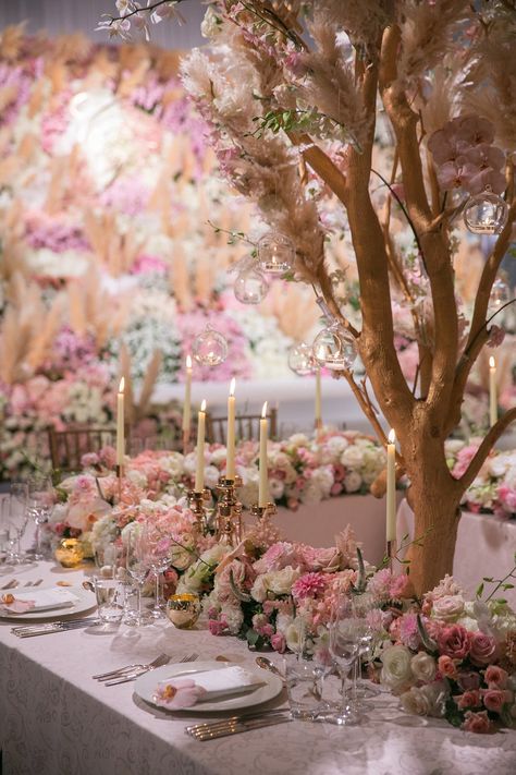 Chryseis Tan Wore Oscar de la Renta for Her Fall Foliage–Filled Wedding in Kyoto | Vogue Fall Pink Wedding, Pastel Pink Wedding, Vogue Weddings, Wedding Settings, Vogue Wedding, Wedding Table Settings, Wedding Tablescapes, Casual Heels, Wedding Mood