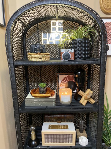 Wicker Basket Shelf Decor, Outdoor Shelf Decor Patio, Wicker Shelf Makeover, Rattan Shelf Decor, Rattan Shelf Styling, Wicker Shelf Styling, Black Rattan Furniture, Tropical Maximalism, Black Wicker Furniture