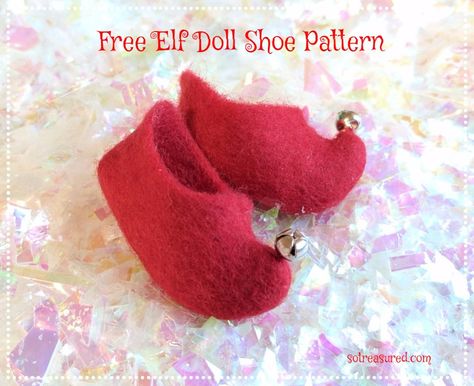 Free Elf Shoe Pattern Elf On The Shelf Skirt Patterns Free, Gnome Projects, Waldorf Diy, Waldorf Christmas, Felt Elf, Gnome Hats, Diy Elf, Fairytale Shoes, Gnome Ideas