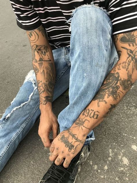 Simple Tattoos For Guys, Sharpie Tattoos, Tattoo Inspiration Men, Gothic Tattoo, Tattoo Cover, Hand Tattoos For Guys, Female Tattoo, Black Ink Tattoos, Small Tattoo