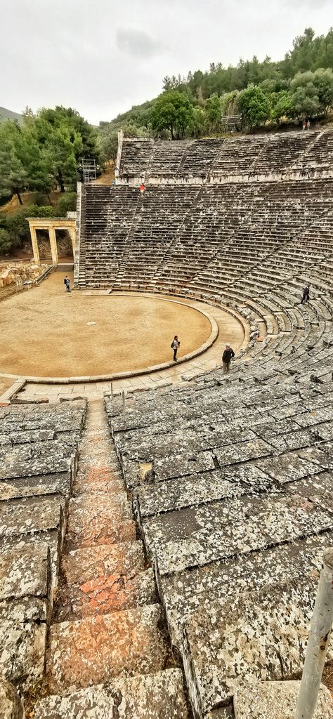 Just now: Nota presenting the extraordinary ancient theatre in the Sanctuary of Asklepios at Epidauros (Epidaurus) in the Peloponnese. It's waiting for you! https://www.petersommer.com/tours/peloponnese-tour-greece Epidaurus Theatre, Greek Amphitheater, Ancient Theatre, Thea Stilton, European Bucket List, Ancient Athens, Places In Greece, Just Now, Ancient Architecture