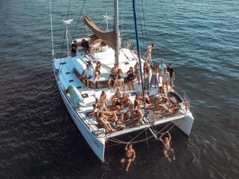 Hestia Catamaran available for Private Boat Hire Sydney Harbour Birthday Boat Party, Wedding Thailand, New Years Eve Fireworks, Party Boat, Sunset Party, Organizing Life, Private Boat, Best Boats, Yacht Life