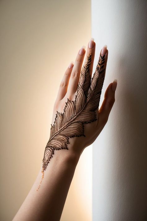 Aesthetic Simple Mehendi Designs, Small Mandala Design, Minimalistic Mehendi Designs, New Arabic Mehndi Designs, Modern Mehndi Design, Small Mandala, Modern Mehndi, American Traditional Tattoos, Simple Mehendi Designs