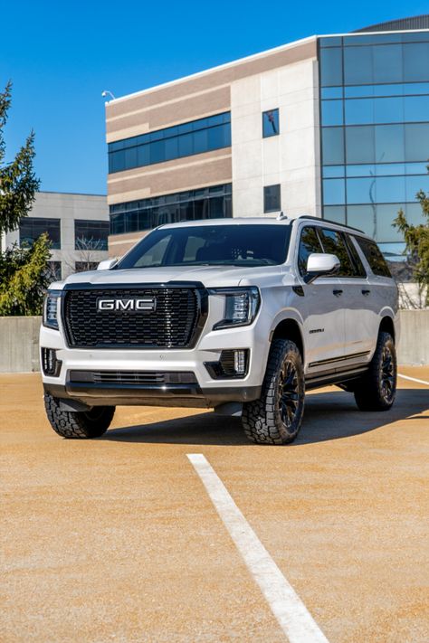 2023 Yukon Denali SUV with a lift kit and chrome delete. Lifted Yukon, Gmc Denali Yukon, 2023 Gmc Yukon Denali, Lifted Suburban, Yukon Denali Ultimate, Gmc Yukon At4, Yukon Suv, 2023 Gmc Yukon, Gmc Denali Truck