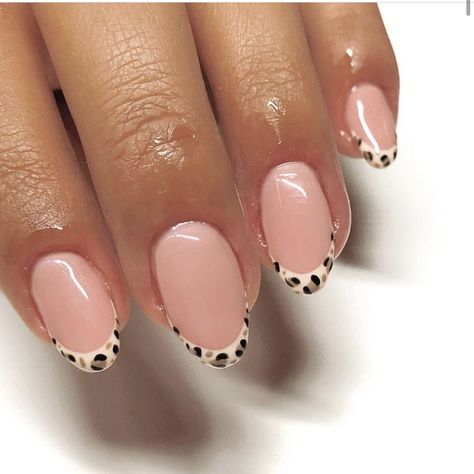 Teen Nails, Vintage Nails, Leopard Print Nails, Simple Gel Nails, Girly Acrylic Nails, Almond Acrylic Nails, Cute Gel Nails, Nails Only, Acrylic Nails Coffin Short