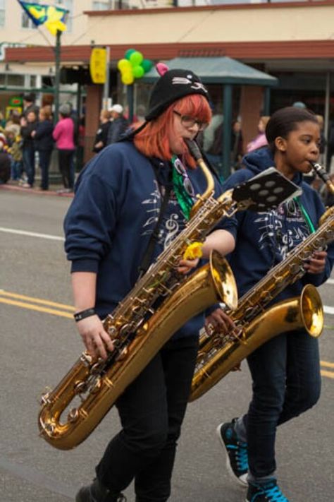 Baritone saxes Bari Sax, Baritone Saxophone, Baritone Sax, Saxophone Players, Saxophones, Band Geek, Women In Music, Marching Band, Bari