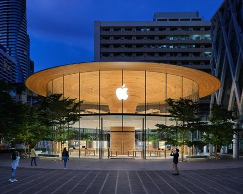 foster + partners unveils airy, light-filled apple at the grove store in los angeles Apple Store Design, Wood Canopy, Foster Partners, Apple Home, Tree Canopy, Glass Facades, Apple Store, Architecture Firm, New Release