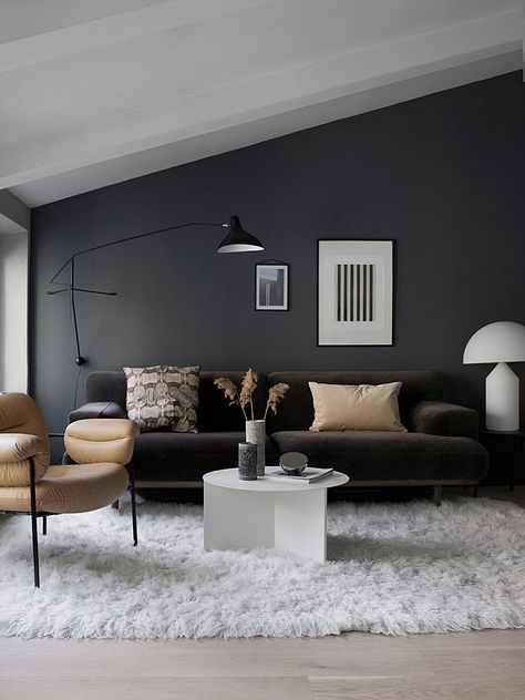 Peek Inside the Gorgeous Family Home of a Norwegian Creative & Blogger Dark Walls Living Room, Dark Grey Living Room, Grey Walls Living Room, Dark Grey Walls, Dark Living Rooms, Trendy Living Rooms, Living Room Scandinavian, Living Room Grey, A Living Room