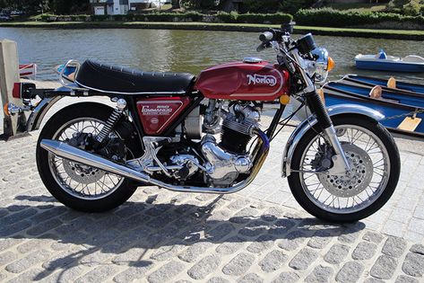 The 10 Best Norton Motorcycles of All-Time Norton Commando 850, Norton Bike, Norton Dominator, Norton Manx, Vintage Honda Motorcycles, Neo Retro, Norton Motorcycle, Norton Commando, Moto Ducati