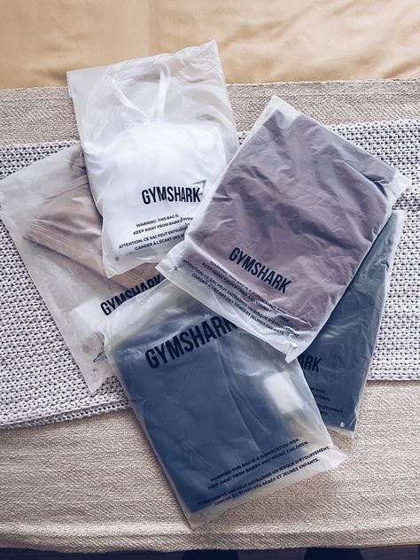 Gymshark Packaging, Clothes Vision Board, Gym Shark Aesthetic, Gymshark Aesthetic, Brand Extension, Gym Wear Brands, Balance Tattoo, Vision Board Diy, Gym Rats