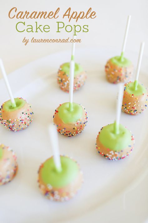 Cake Pop Receita, Cake Pop Recipes, Fall Cake Pops, Apple Cake Pops, Cake Pop Designs, Cakes To Make, Caramel Apple Cake, Halloween Cake Pops, Cake Pop Decorating