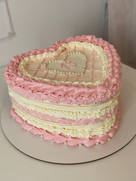 Birthday Cake 13 Year Girl, Birthday Cake Ideas For 13 Year Girl, 13 Cake Ideas, Birthday Cake For 13 Year Girl, Cake Ideas For 13th Birthday Girl, 13 Cake Birthday Girl, 13 Birthday Cake Girl, 13 Year Girl Birthday Cake, Birthday Cakes For 13th Birthday Girl