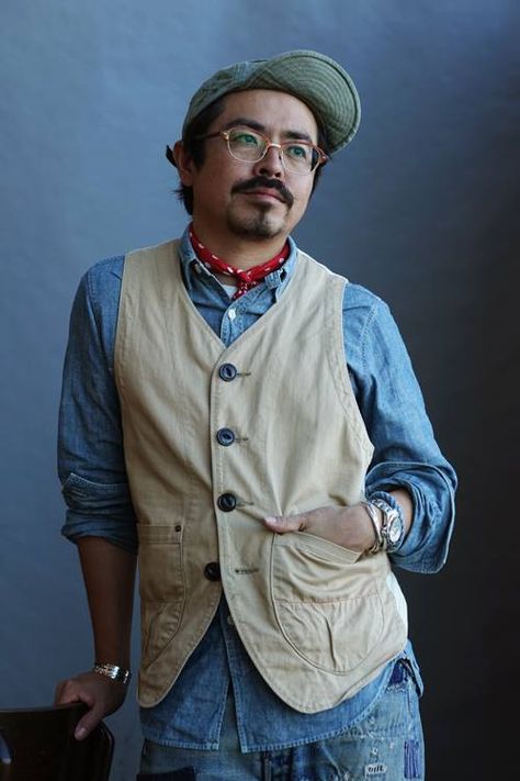 Workwear Vest, Japanese Street Fashion Men, Vintage Men Style, Workwear Vintage, American Workwear, Walking Outfits, Dad Fashion, Monochrome Fashion, Vintage Mens Fashion