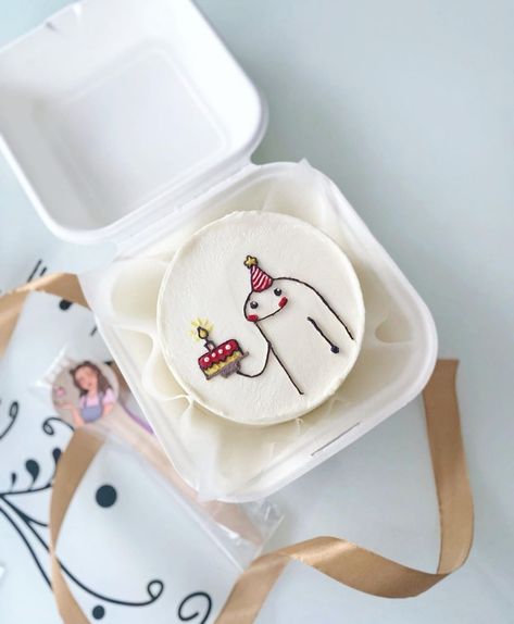 Old Men Birthday Cake, Cake Designs For Best Friend Birthday, Cake Designs For Men Birthday Ideas, Birthday Cake For Brother Funny, Bento Cake For Brother, Brother Birthday Cake Ideas, Bento Cake Design For Best Friend, Cake Ideas For Brother, Birthday Cake Brother