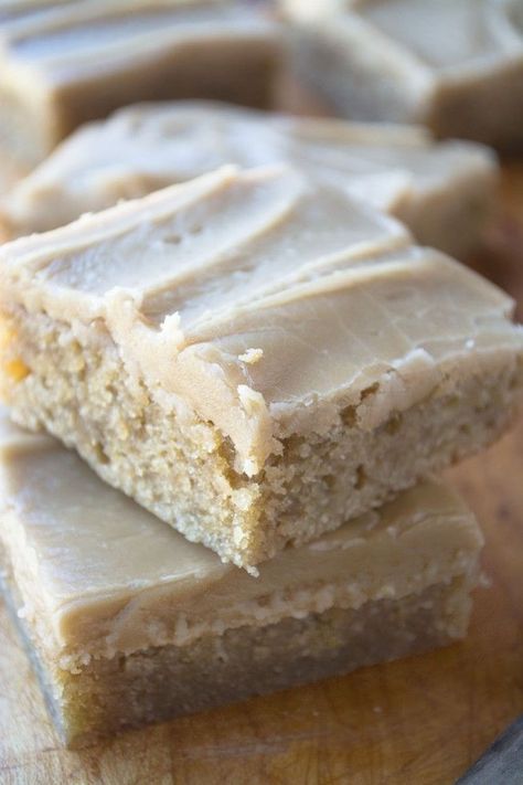 Simple Banana Blondies Banana Blondies Recipe, Easy Blondies, Banana Blondies, Butterscotch Blondies, The View From Great Island, Banana Dessert Recipes, Banana Bars, Caramel Frosting, Banana Dessert