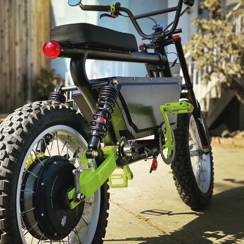 The DIY e-bike scene is obsessed with speed and clout - The Verge Custom Electric Bike, Ebike Diy, Homemade Motorcycle, Electric Bike Diy, Ebike Electric Bicycle, Powered Bicycle, Electric Cargo Bike, Electric Bike Kits, Electric Motorbike