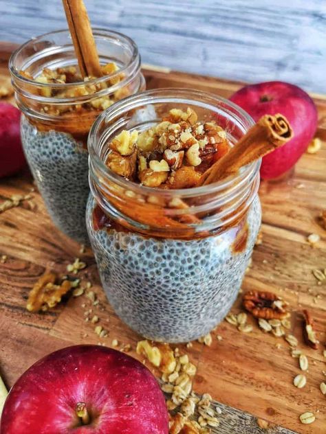 Cinnamon Chia Pudding, Meals Vegan, Zucchini Blossoms, Apple And Cinnamon, Vegan Zucchini, Zucchini Noodles, Basil Leaves, Canned Chickpeas, Vegetarian Meals