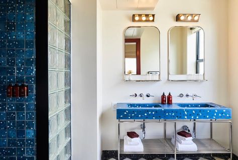 These 23 Design Trends Have Stood the Test of Time | Architectural Digest Siren Hotel, Terrazzo Bathroom, Nyc Hotels, Terrazzo Tile, The Siren, Glass Brick, Top Decor, Hotel Bathroom, Hotel Interior