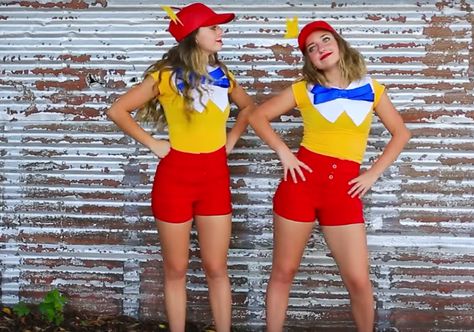 Cute Tweedle Dee And Tweedle Dum Costume, Alice In Wonderland Twins Costume, Tweedle Dee Tweedle Dum Costume Diy, Tweedle Dee And Tweedle Dum Costume, Gym Halloween Costume, Tweedledee And Tweedledum Costume, Tweedle Dee Tweedle Dum Costume, Two Person Costume Ideas, Iconic Duo Costumes Best Friends