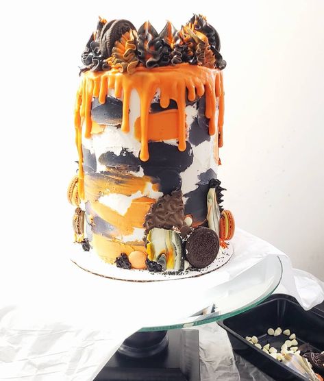 Orange And Black Cake, Textured Cake, Black Cake, Orange Texture, Caking It Up, Orange Paint, Gold Cake, Just Cakes, Holiday Cakes